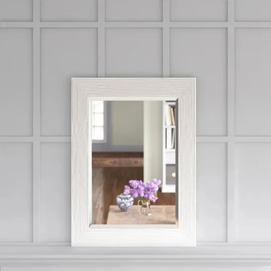 BOXED MADGE GLASS RECTANGLE WALL MIRROR (1 BOX)