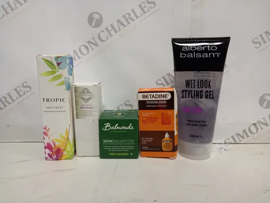 BOX OF APPROX 20 ASSORTED HEALTH AND BEAUTY ITEMS TO INCLUDE - ALBERTO BALSAM STYLING GEL - TROPIC SKIN FEAST - BALMONDS SKIN SALVATION ETC