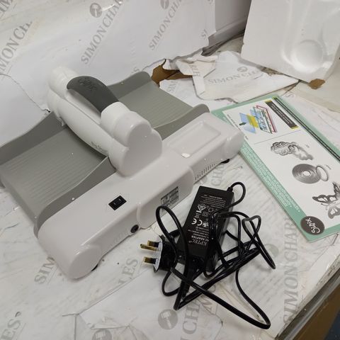 SIZZIX ELECTRIC EMBOSSING MACHINE