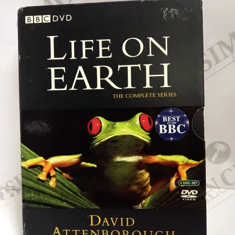 LIFE ON EARTH WITH DAVID ATTENBOROUGH COMPLETE SERIES