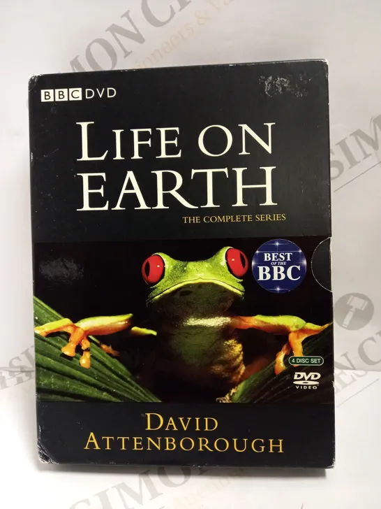 LIFE ON EARTH WITH DAVID ATTENBOROUGH COMPLETE SERIES