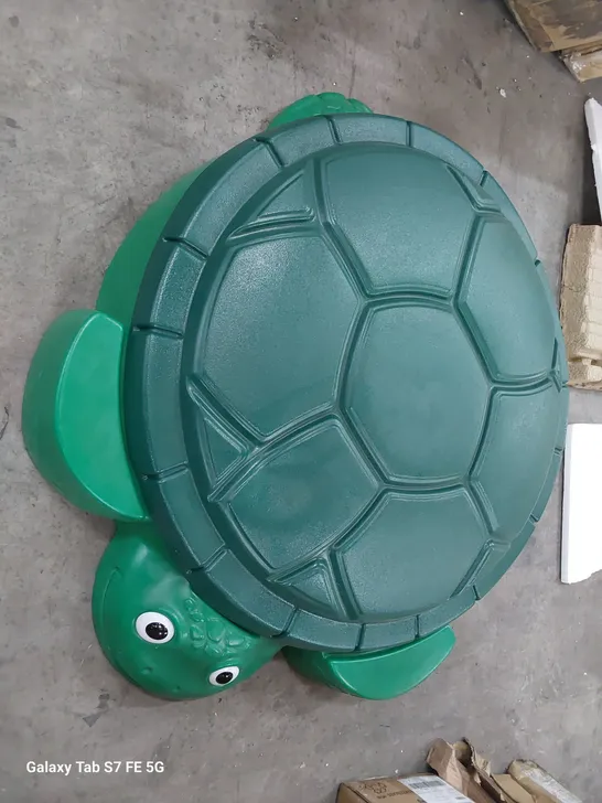 LITTLE TIKES GREEN TURTLE SAND/WATER PIT