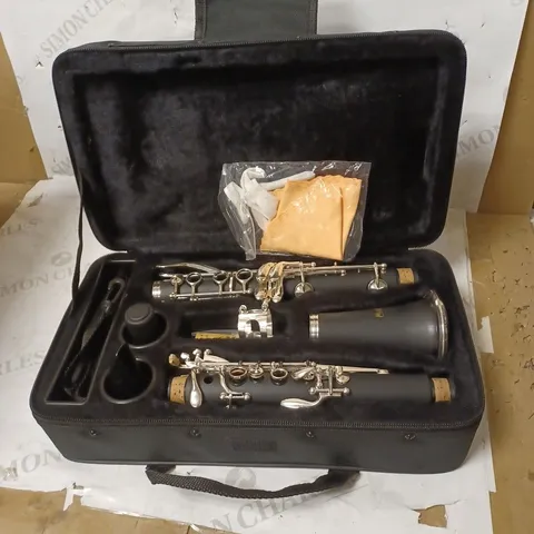 MONTREUX SONATA SCHOOL STUDENT BB CLARINET WITH CASE, MOUTHPIECE AND REED