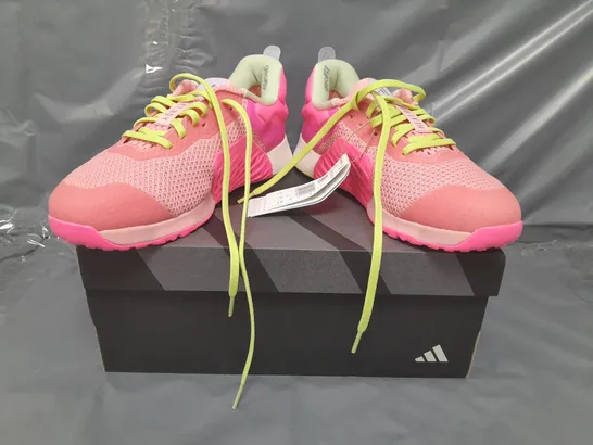 BOXED PAIR OF ADIDAS DROPSET 3 TRAINERS IN PINK MULTI UK SIZE 7