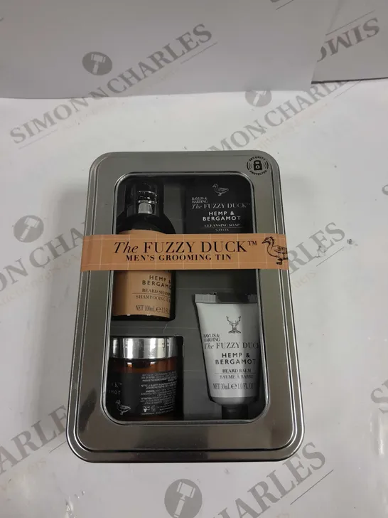 BOXED THE FUZZY DUCK MENS GROOMING TIN 