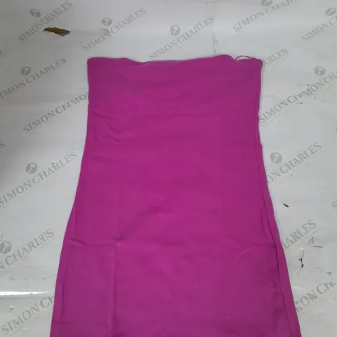 10 ASSORTED NEW CLOTHING ITEMS TO INCLUDE DRESSES, TOPS, JACKETS, ETC