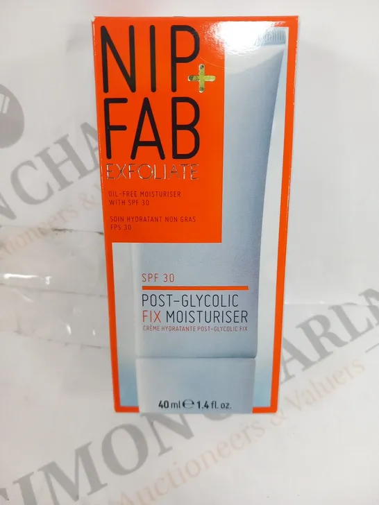 BOXED NIP+ FAB EXFOLIATE OIL FREE MOISTURISER WITH SPF 30 40ML