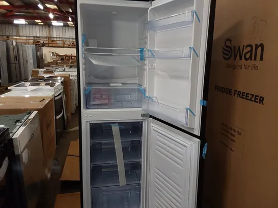 SWAN SR8161B 172CM HIGH, 55CM WIDE, 50/50 SPLIT FRIDGE FREEZER - BLACK