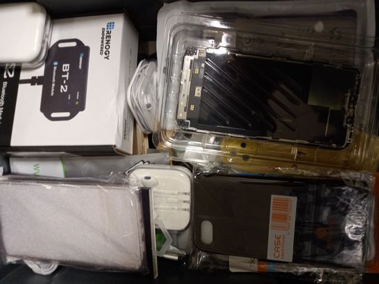LOT OF APPROXIMATELY 20 PHONE ACCESSORIES, TO INCLUDE CASES, SCREEN PROTECTORS, ETC 