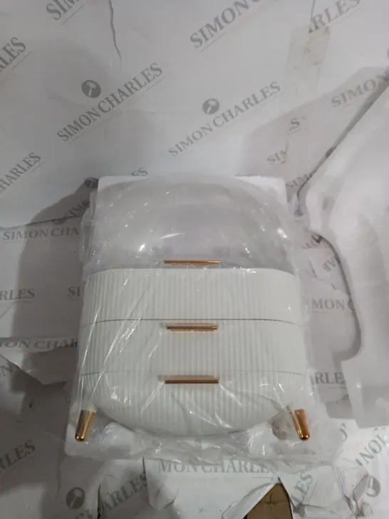 DECORATIVE BOXED WHITE DRAW SET WITH PLASTIC DOME COVER