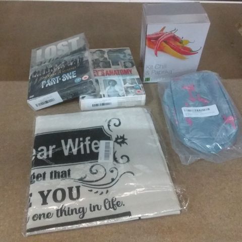 BOX OF ASSORTED HOMEWARE ITEMS SUCH AS CHILLI GROWERS, BOXSETS, HYGIENE BAGS ETC