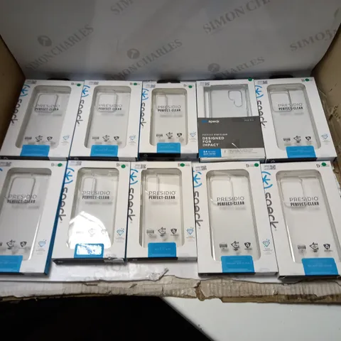 LOT OF APPROXIMATELY 30 SAMSUNG PHONECASES 