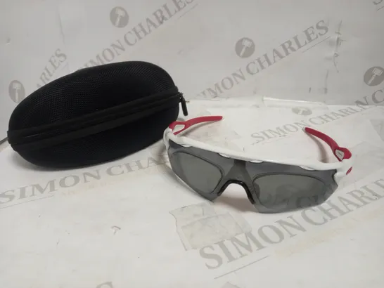 OAKLEY SPORTS PROTECTIVE GLASSES 