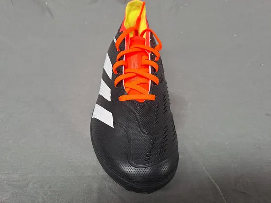 BOXED PAIR OF NIKE PREDATOR LEAGUE TF SHOES IN BLACK/WHITE/ORANGE UK SIZE 5