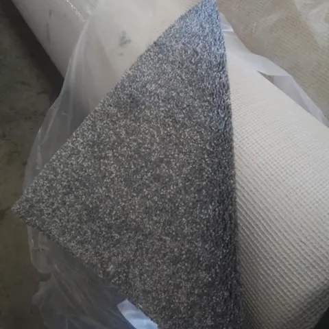 ROLL OF QUALITY EC FREEDOM XTRA SEAL CARPET // SIZE: APPROXIMATELY 3.5 X 5M