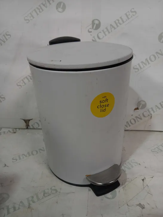 DESIGNER PEDAL BIN IN WHITE WITH SOFT CLOSE LID