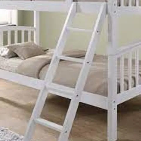 BOXED WHITE BUNK BED LADDER  (1 BOX)