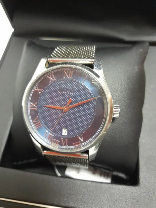 BOSS MASTER BLUE TEXTURED AND SILVER DETAIL DATE DIAL STAINLESS STEEL MESH STRAP MENS WATCH RRP £179