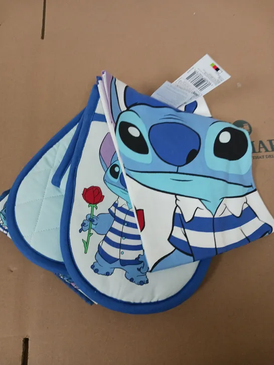 DISNEY STITCH OVEN GLOVE & TEA TOWEL SET 