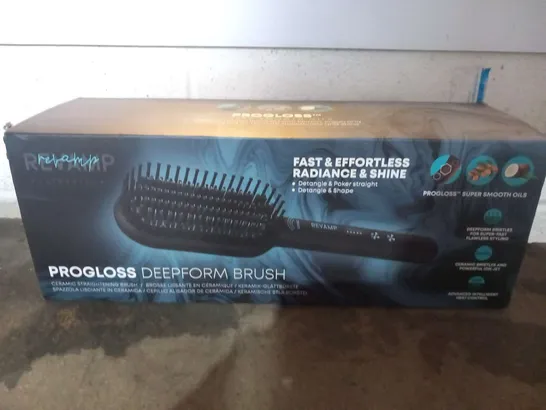 TWO BOXED REVAMP PROGLOSS DEEPFORM BRUSH CERAMIC STRAIGHTENING BRUSH BR-2000-EU