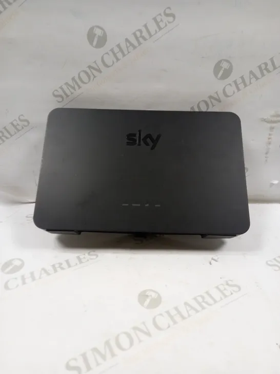 SKY Q BROADBAND HUB 4 DUAL BAND WIRELESS ROUTER 