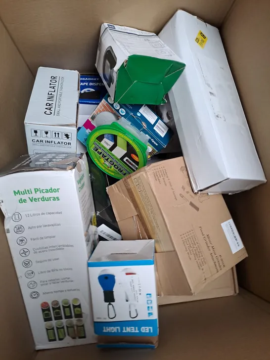 BOX OF APPROXIMATELY 15 ASSORTED ITEMS TO INCLUDE - CAR INFLATOR, TENT LIGHT, FROGTAPE ETC