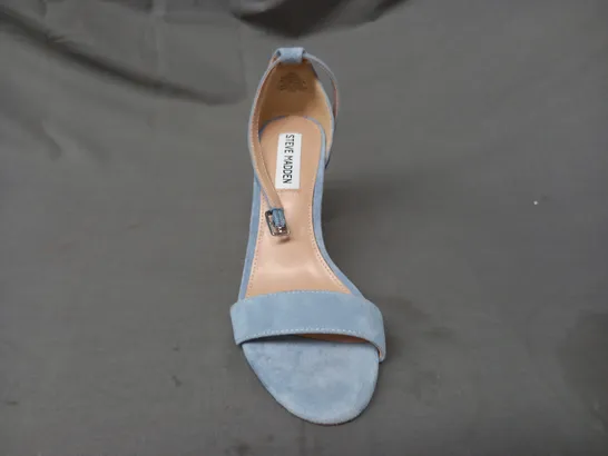 BOXED PAIR OF STEVE MADDEN JADELLE OPEN TOE SUEDE HEELED SANDALS IN PALE BLUE EU SIZE 36