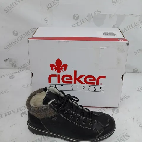 BOXED PAIR OF RIEKER LACE UP BOOTS IN BLACK SIZE 6