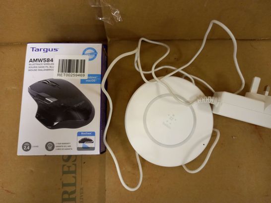 BOX OF 2 ITEMS TO INCLUDE BELKIN F7U027 BOOST UP WHITE WIRELESS CHARGING PAD AND TARGUS AMW584 WIRELESS MOUSE