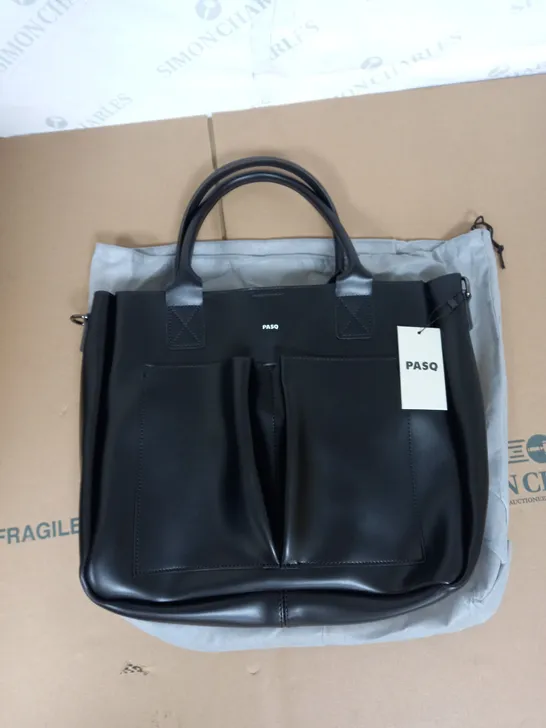 PASQ HANDBAG IN BLACK LEATHER