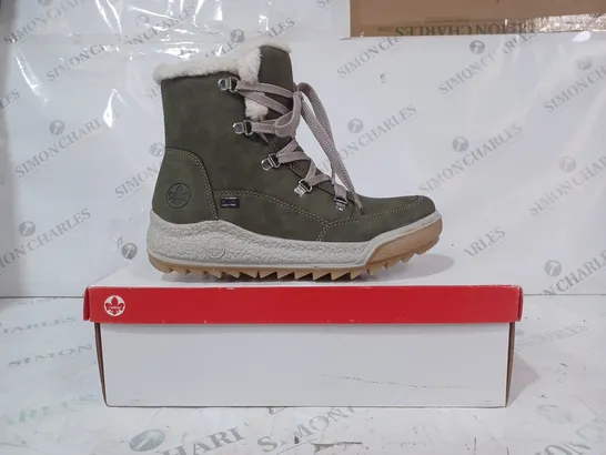 BOXED PAIR OF RIEKER ANTISTRESS HIKING BOOTS IN KHAKI - SIZE 5