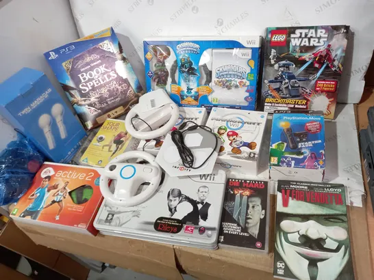 18 ASSORTED ITEMS TO INCLUDE: SKYLANDERS FOR WII, BOOK OF SPELLS FOR PS3, TWIN MARACAS FOR WII, LEGO STAR WARS, EA ACTIVE 2, MARIO KART FOR WII ETC