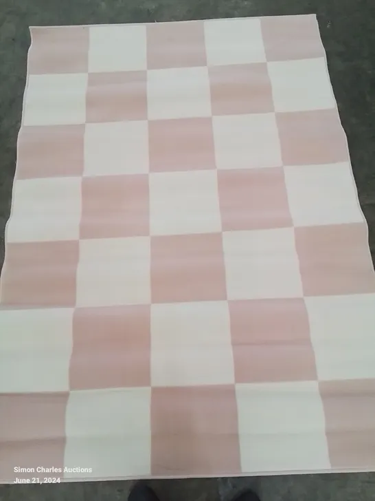 QUALITY DESIGNER MAESTRO CHEQUERED PINK DESIGN AREA RUG 160X230