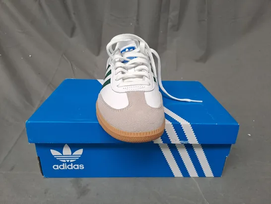 BOXED PAIR OF ADIDAS SAMBA OG SHOES IN WHITE/GREEN UK SIZE 9