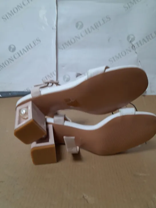 MODA IN PELLE SANDYPEARL BLOCK HEEL SANDAL SIZE 6