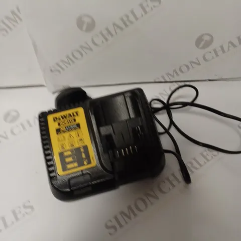 DEWALT DCB115 LI-ION BATTERY CHARGER 