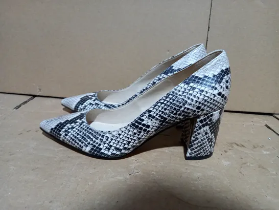 MARC FISHER SNAKE PRINT HEELED SHOES - UK SIZE 4 