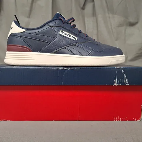 BOXED PAIR OF REEBOK COURT ADVANCE CLIP SHOES IN NAVY UK SIZE 5