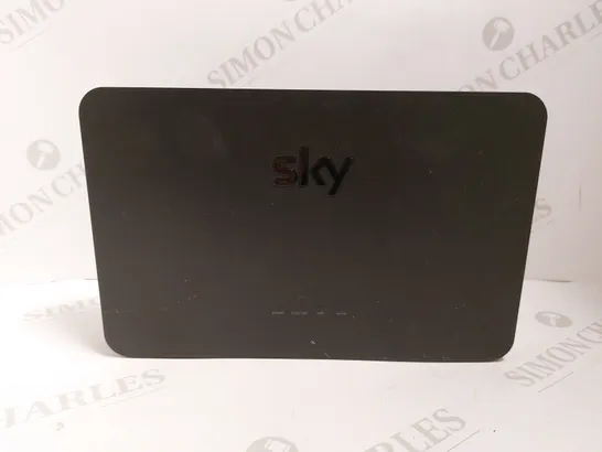 SKY Q BROADBAND HUB 4 - SR203