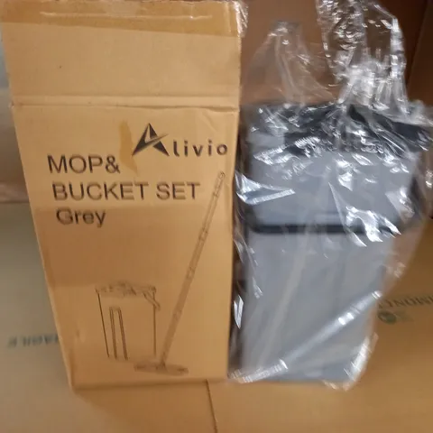 BOXED MOP AND BUCKET SET