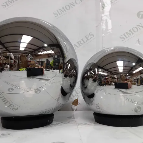 BOXED KELLY HOPPEN SET OF 2 INDOOR OUTDOOR PRELIT GLASS DECOR - REFLECTIVE ORBS