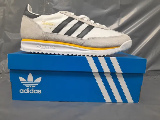 BOXED PAIR OF ADIDAS SL 72 RS SHOES IN WHITE/BLACK UK SIZE 9.5