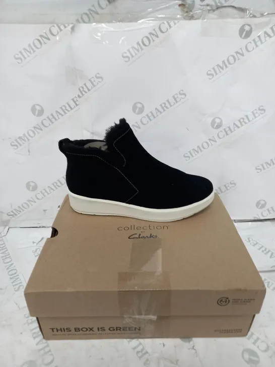 CLANKS LAYTON STAR BLACK SUEDE - SIZE 7 - BOXED 