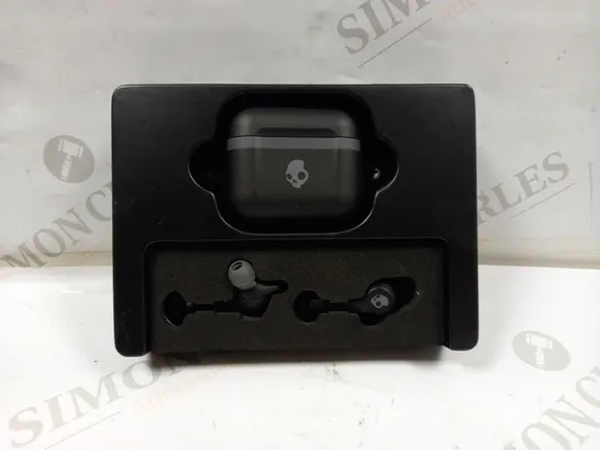 SKULLCANDY INDY EVO TRUE WIRELESS EARBUDS IN BLACK -S2IVW