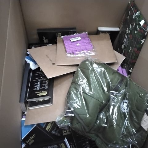 BOX OF ASSORTED ITEMS INCLUDING GREEN JACKET, IVOLER GLASS SCREEN PROTECTOR FOR PHONE, PRINTED CANVAS, PURPLE FIDGET TOY