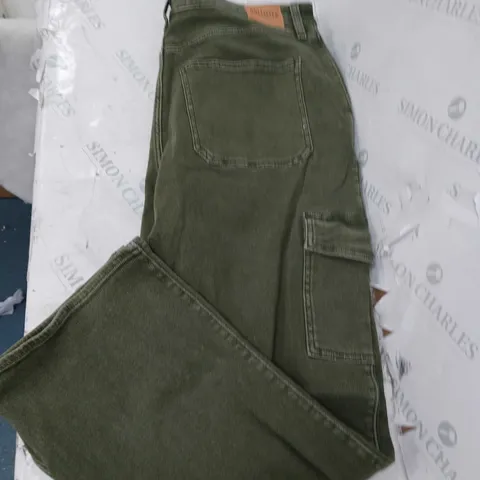HOLLISTER ULTRA HIGH RISE DAD JEANS W33S IN GREEN 