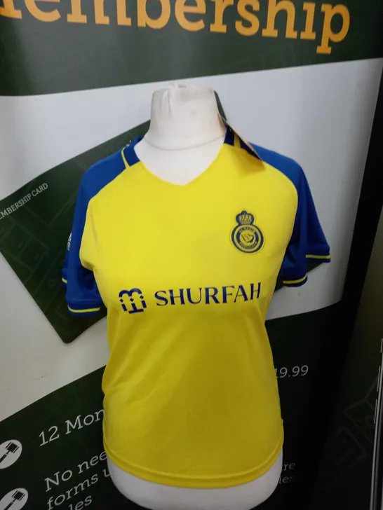 AL NASSR HOME SHIRT AND SHORTS WITH RONALDO 7 SIZE UNSPECIFIED