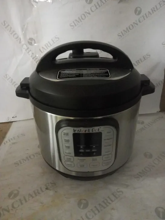 INSTANT POT DUO SMART PRESSURE COOKER