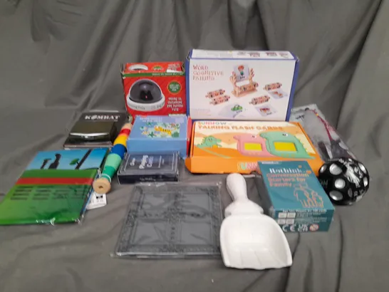 APPROXIMATELY 10 ASSORTED TOYS AND GAMES TO INCLUDE CARD GAMES, BABY TOYS AND SANTA CAMERA