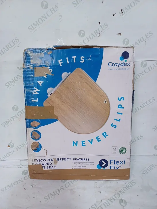 CROYDEX NEVER SLIPS WOODEN TOILET SEAT 